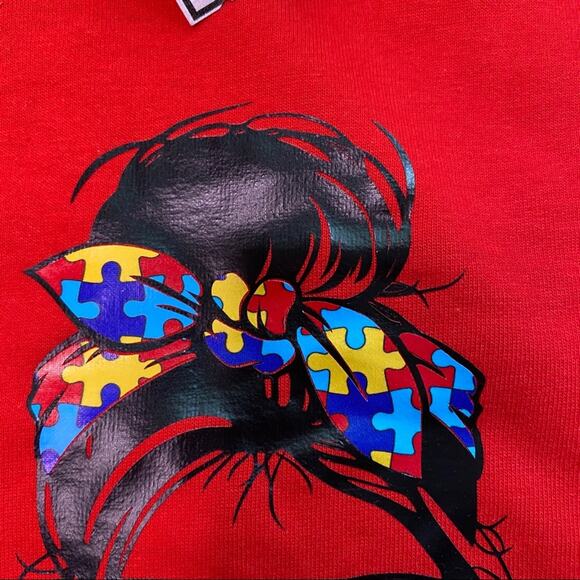 Messy Bun Autism Awareness Red Tee Medium - Picture 3 of 8